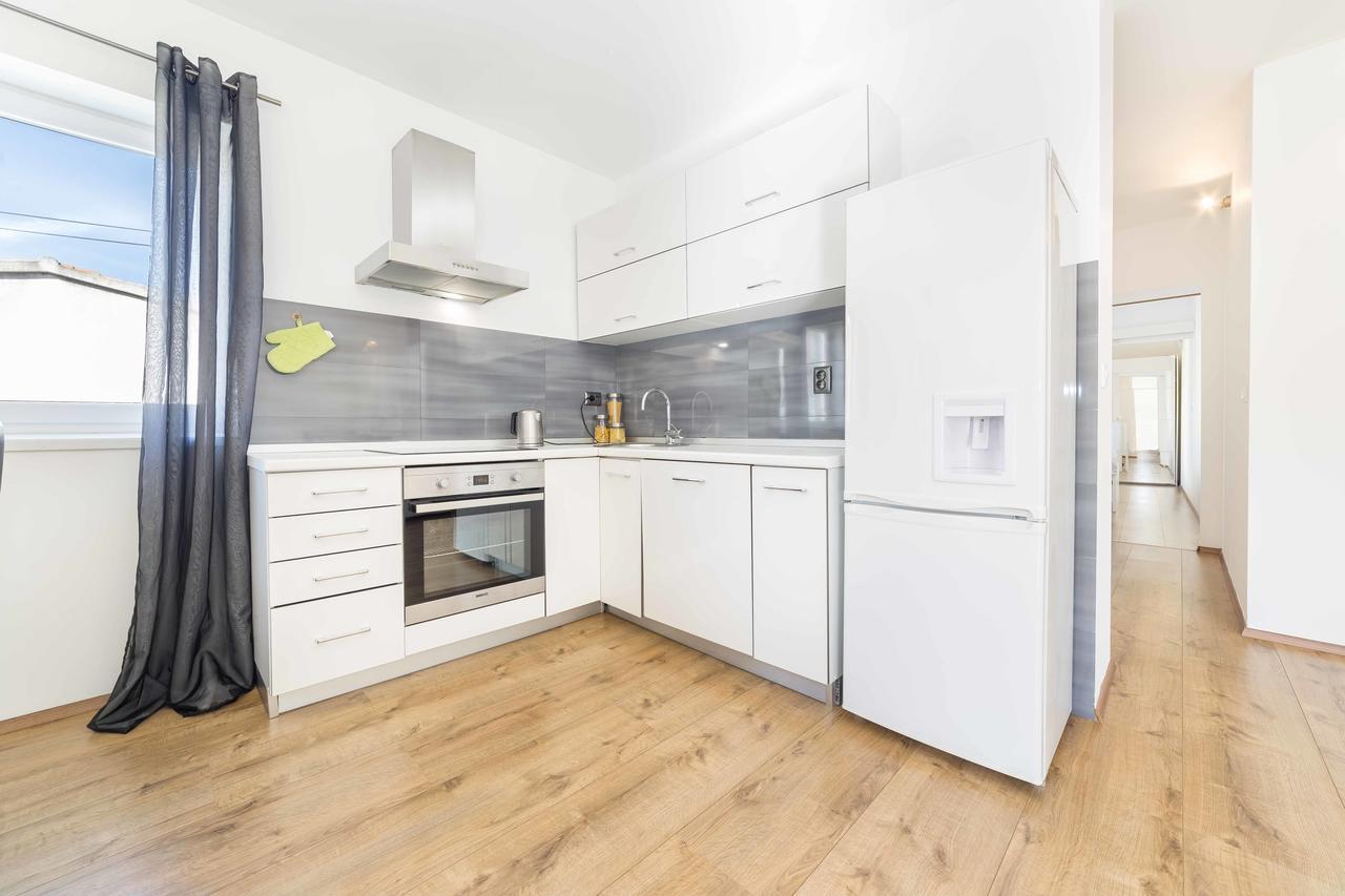 Apartments Tonka Centar Водице Екстер'єр фото